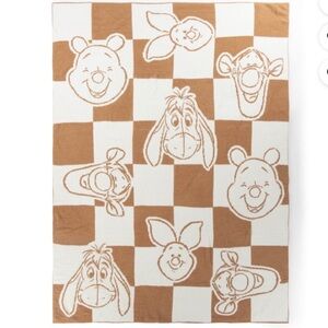 Disney Winnie the Pooh Throw Blanket - 50’ x 70’ - NWT!!!
